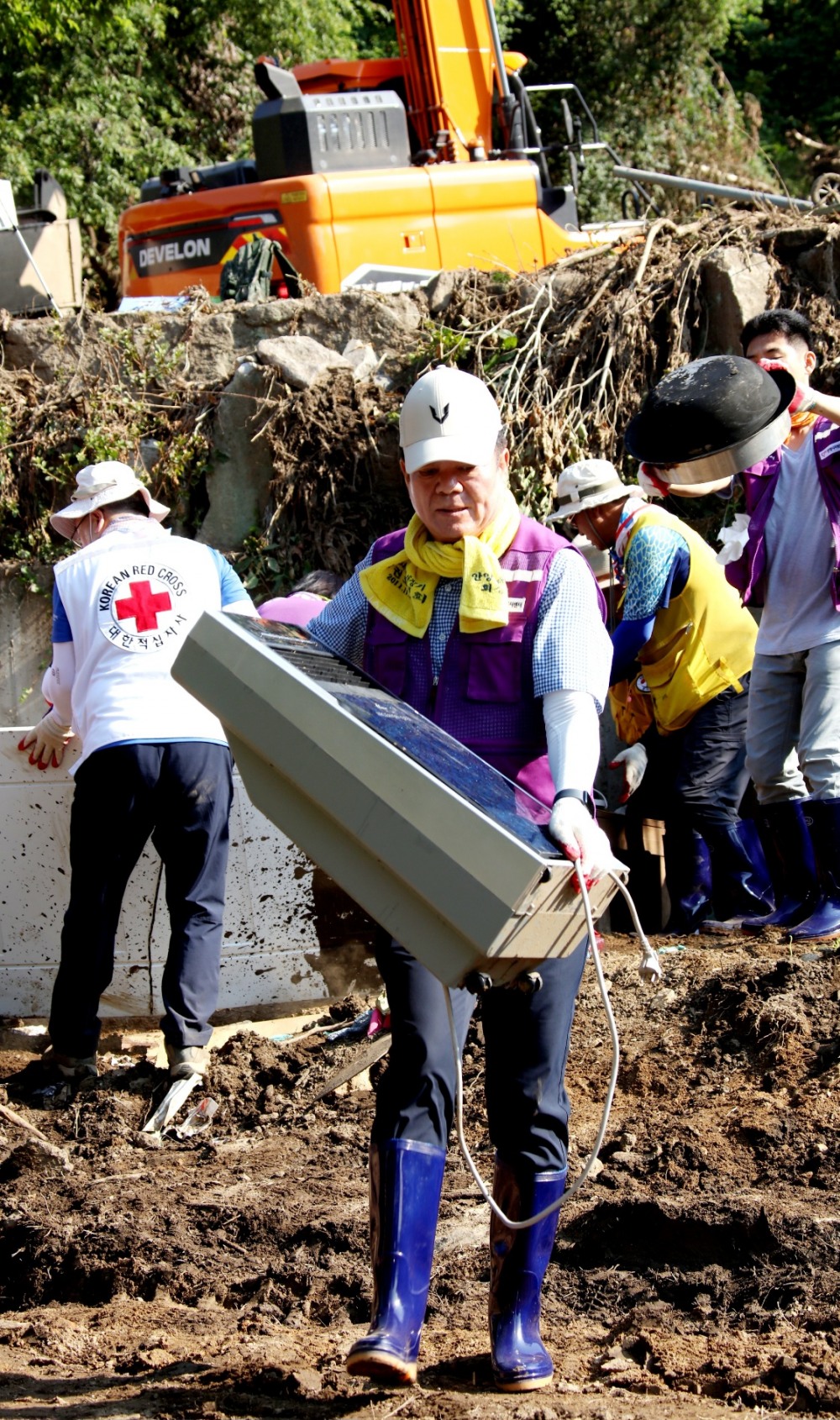 최대호 안양시장 가평군 수해복구 작업 동참