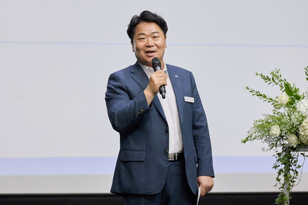 아산시 제2회 발달장애인 그림전시회 개막식에서 오세현 아산시장(아산시 제공)