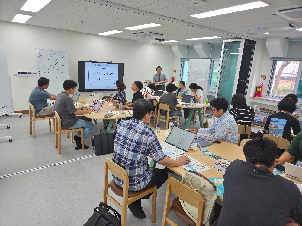 충북교육청, 미래교육 전문성을 높이다... IB 공식 워크숍 연수 개최