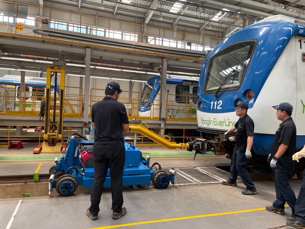 열차 자동운전용 핵심 통신장치 국산화 시험운전 준비