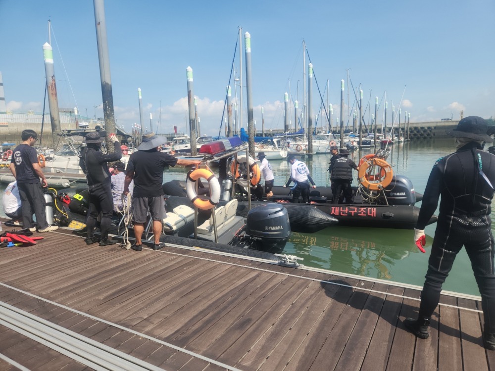 제부마리나 수중정화활동 준비