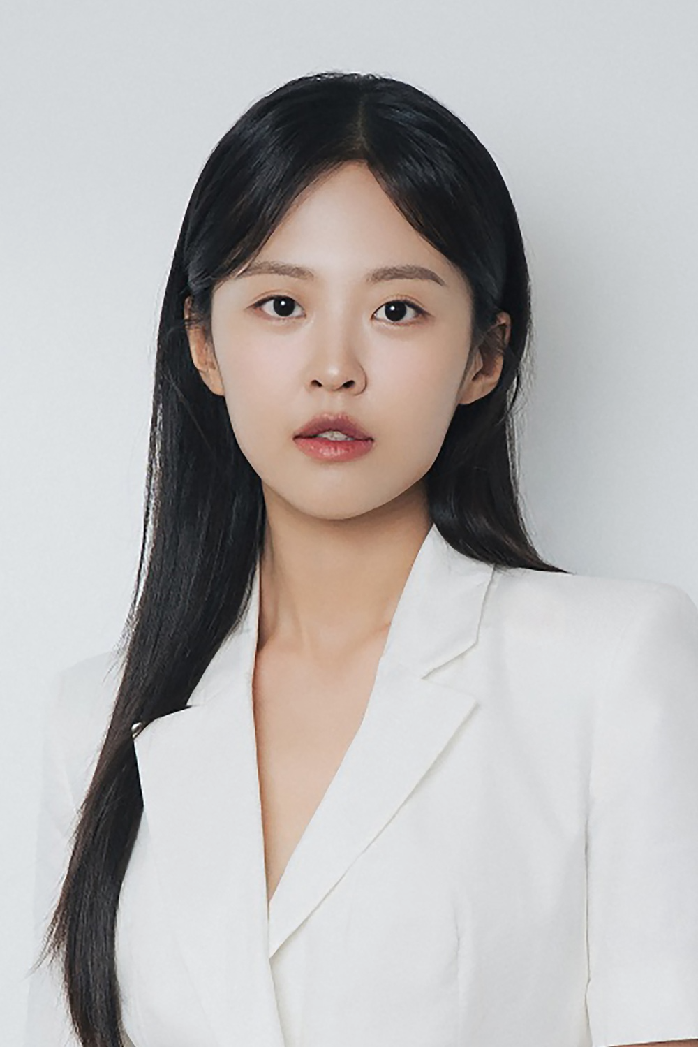 ‘파나틱스 출신’ 정윤혜, 골든문 엔터테인먼트와 전속계약…연기 활동 시동