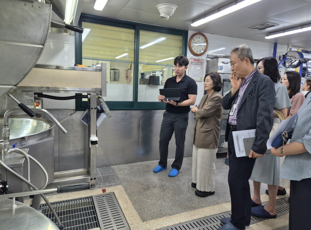 다기능 조리로봇의 운영 현황 점검