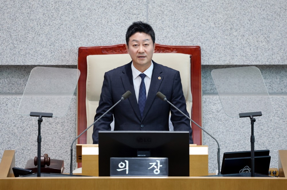 김진경 경기도의회 의장