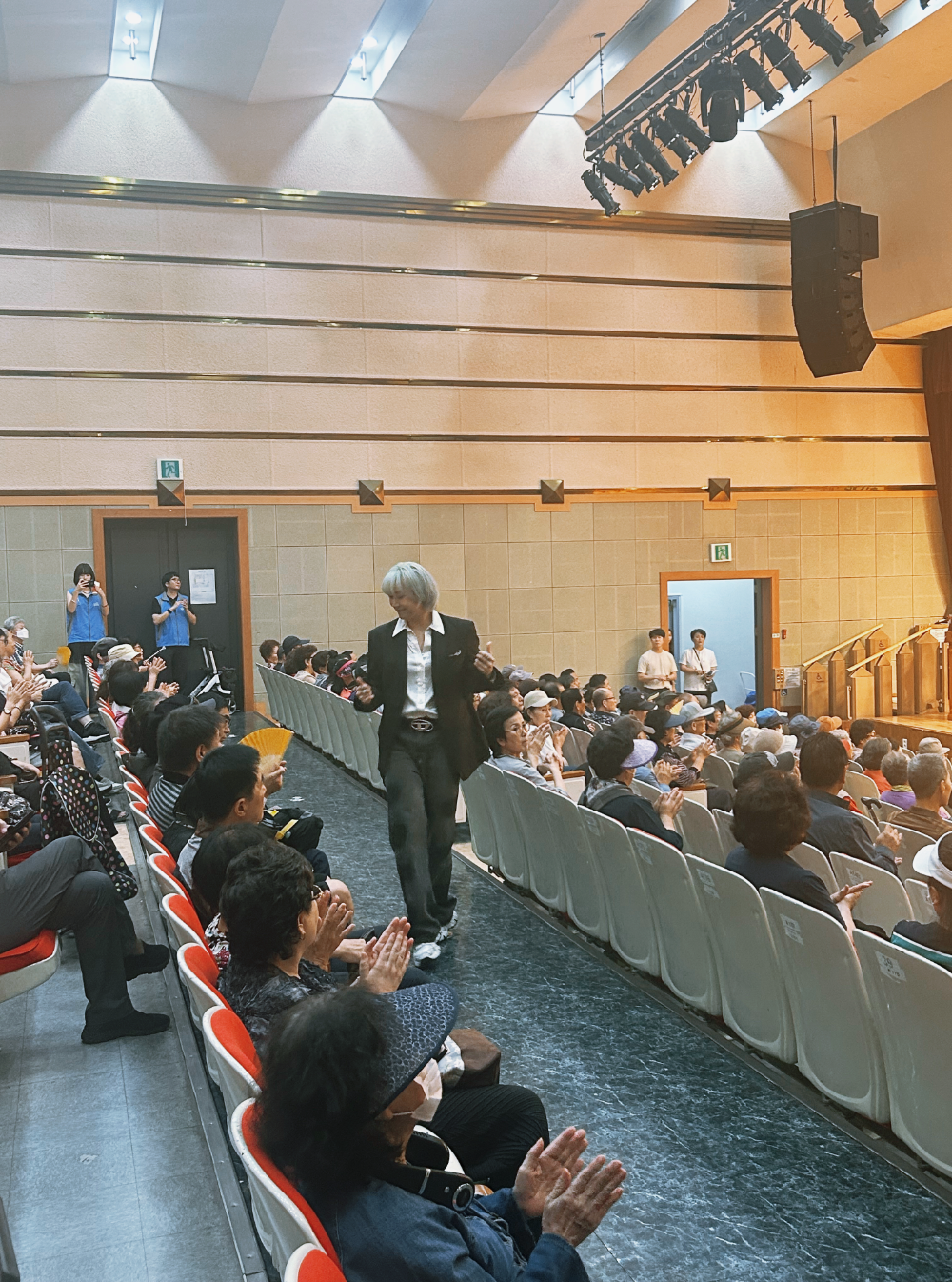 이마트, 중랑구청과 함께 ‘희망마차...가수 KiMMi(킴미) 따뜻한 무대 선사