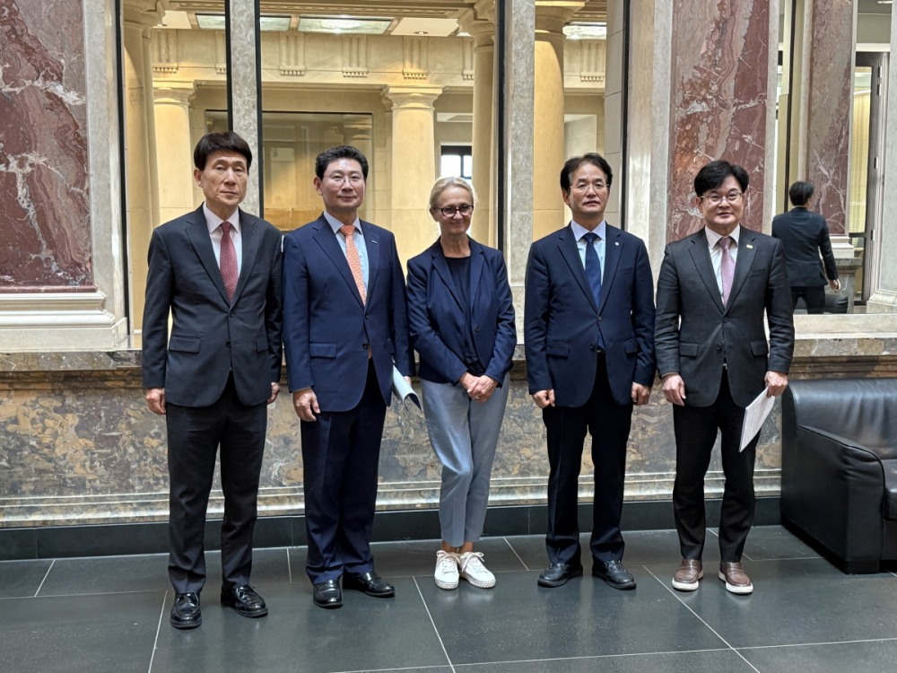 독일연방 상원의회 힐마 폰 로예스스키 국장과 간담회