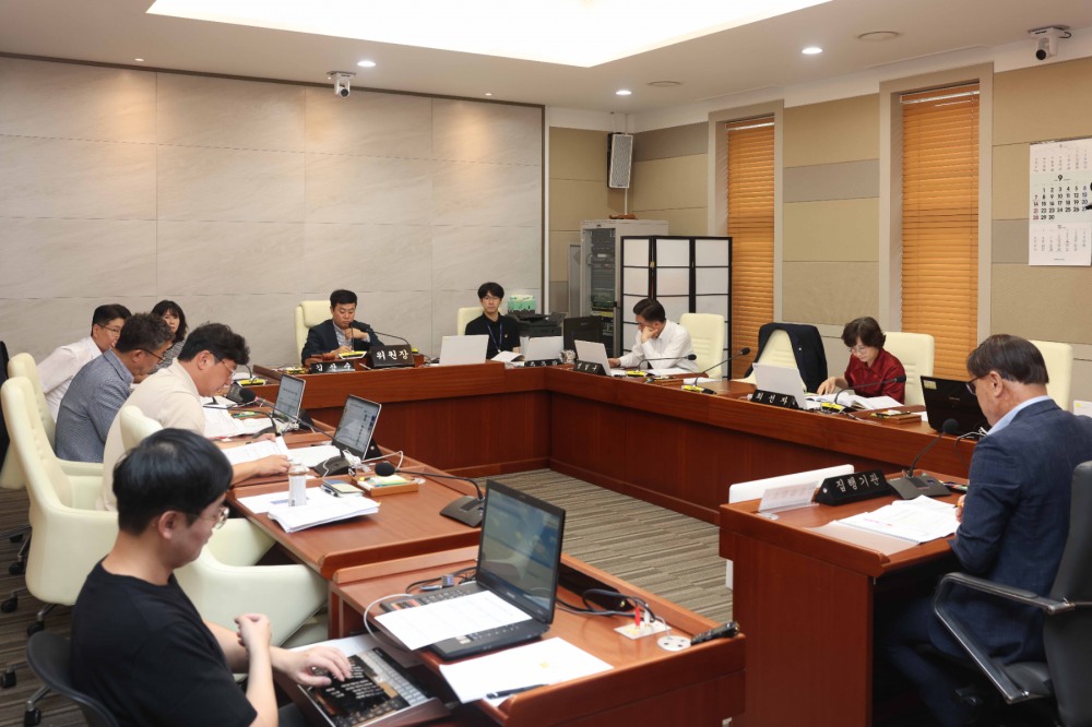 행정사무감사 조치결과보고 및 청취하는 평택시의회