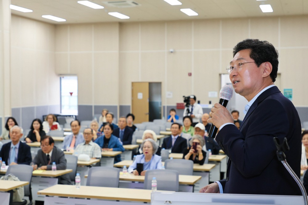 이상일 용인특례시장, ‘한국의 초고가 작품과 화가스토리’ 주제로 특강 진행