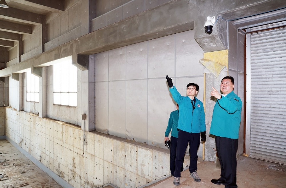 오수중계펌프장을 다목적실내체육관 과실내탁구장으로