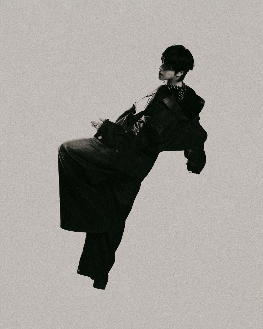 동방신기 유노윤호, 첫 정규 앨범에 담은 삶의 방향…리더를 향한 외침 ‘Leader’ – 자유로운 바이브 ‘Let You Go’ 수록