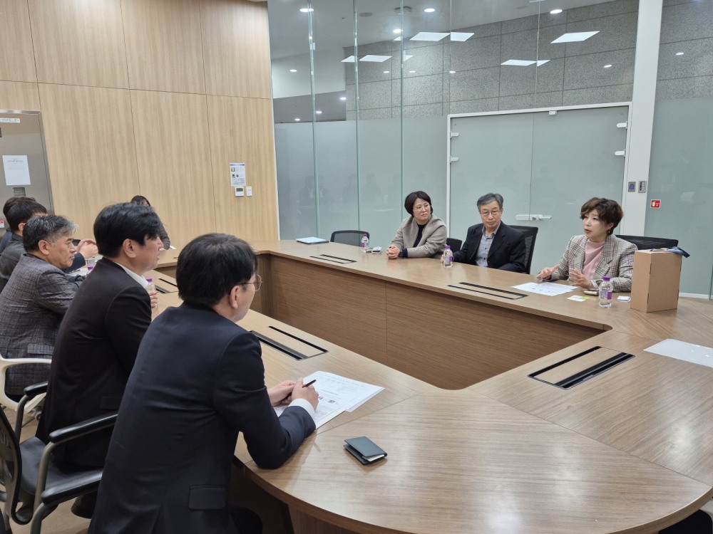 경기도 복지 관련 예산 삭감으로 현장 혼란과 어려움 청취