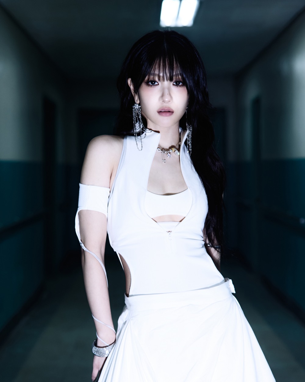 프로미스나인 출신 이서연(Y:SY), 17일 솔로 데뷔 싱글 'NAKED' 발매