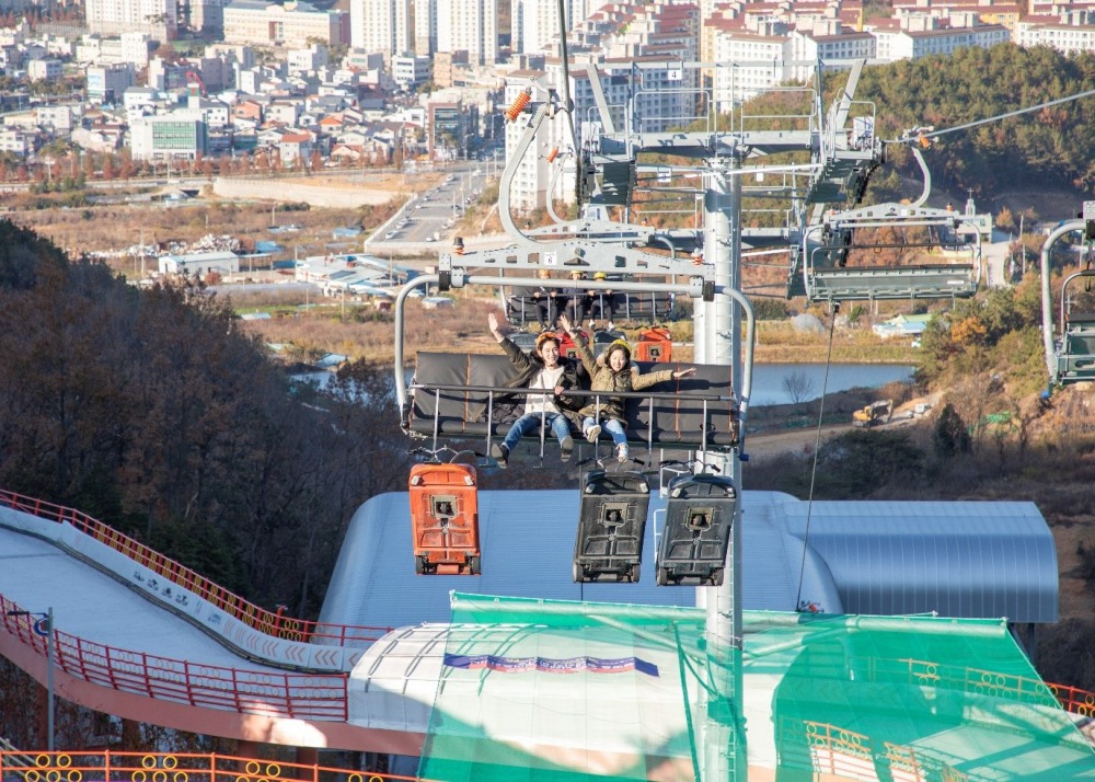 여수 유월드, 연말 맞아 아동양육시설 초청 ‘12월의 따뜻한 동행’ 진행