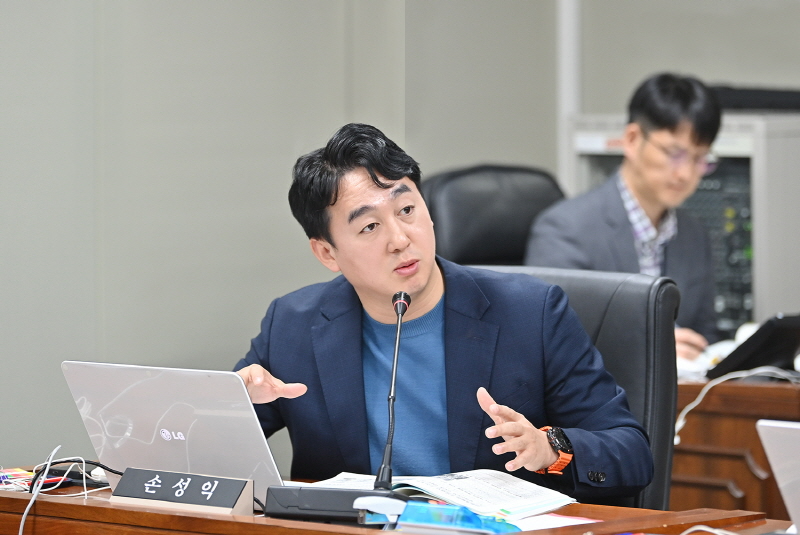 손성익 파주시의원 (파주시의회 제공)