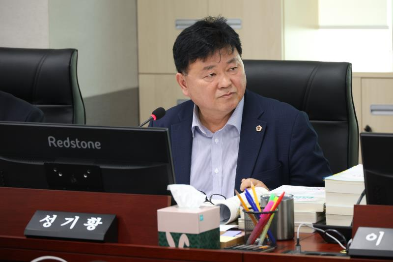 성기황 경기도의원, 가처분 소송 중인 학교유무선네트워크 사업 예산 편성 '부적절'