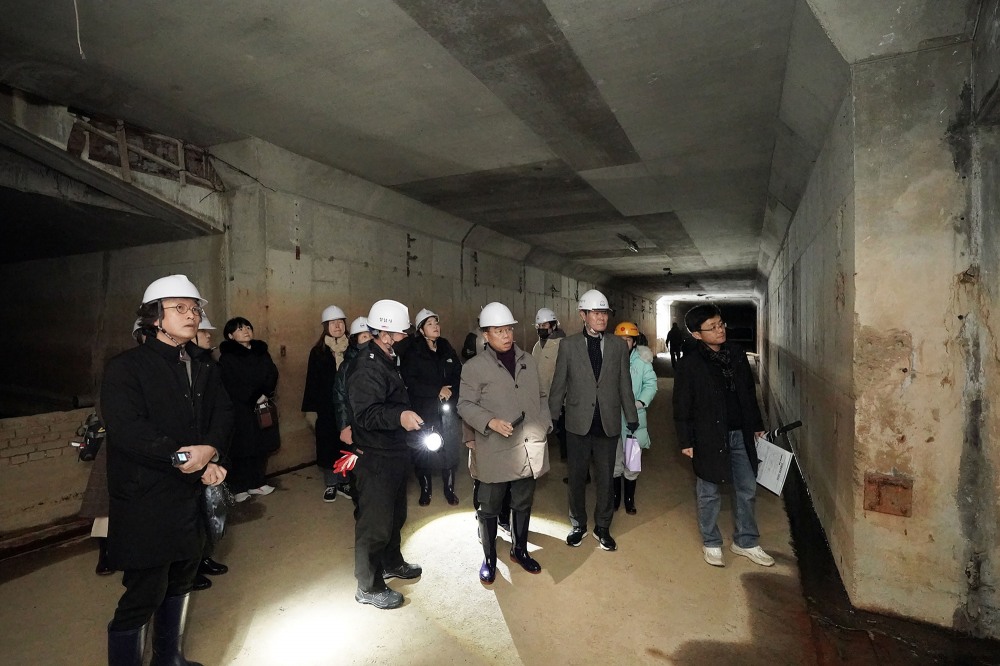 성남물빛정원 지하 공동구 활용도 찾기 위해 공동구 방문 (성남시 제공)