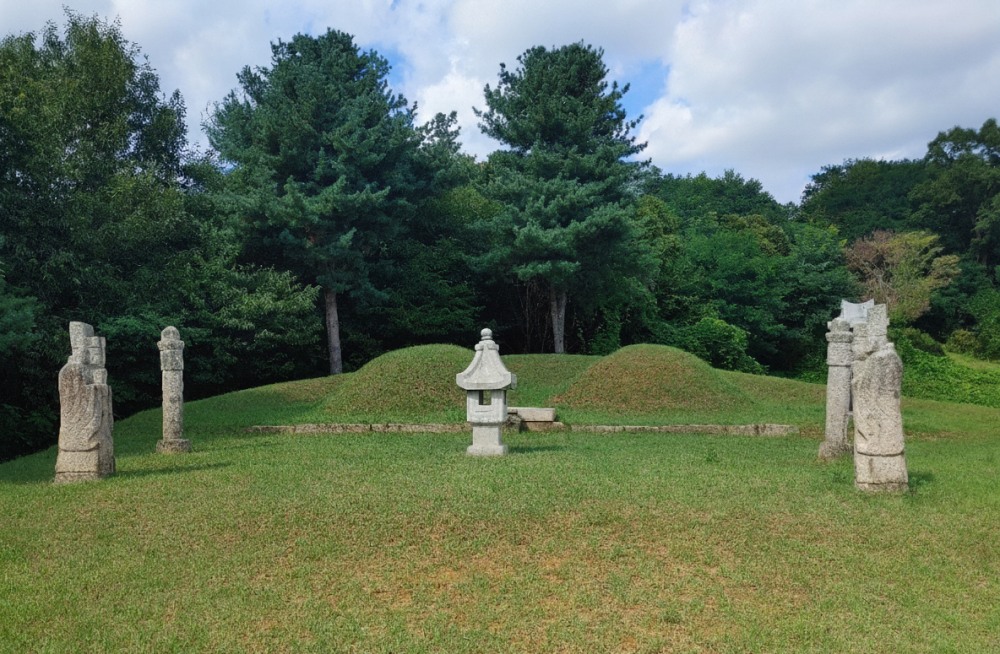 심봉원 묘 전경