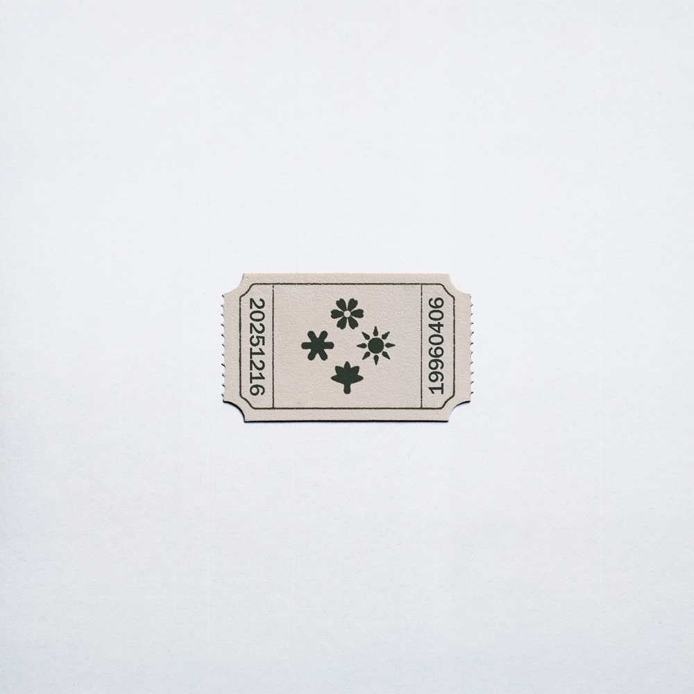 주니, 겨울 시즌송 'SEASONS' 성공적 발매…내년 북미 투어로 열일 ing