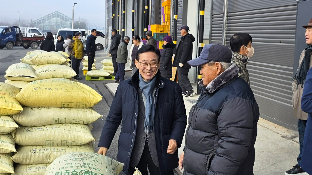 이차영 전 괴산군수, 괴산 콩 수매 현장 방문…농가 목소리 청취