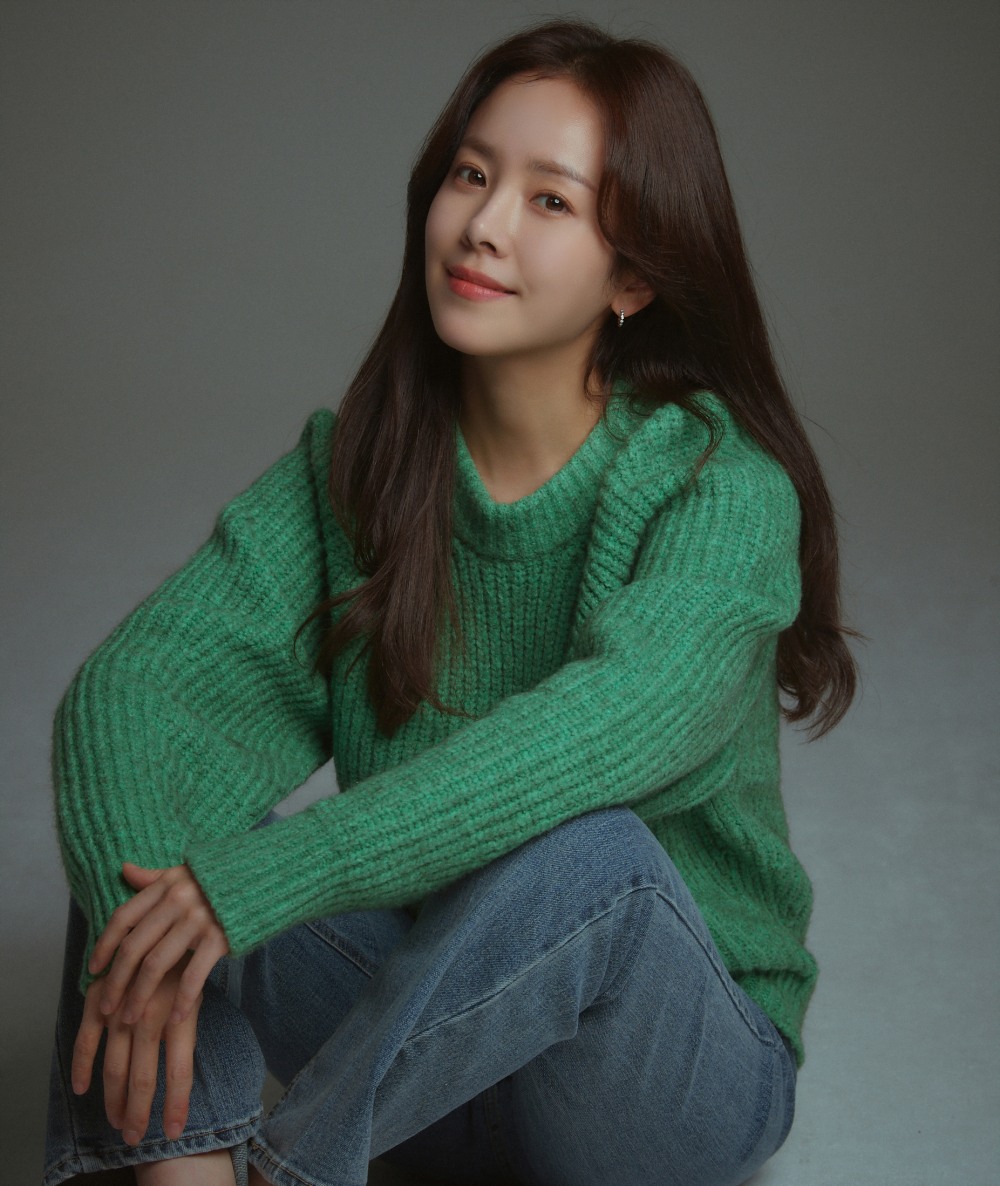 한지민, 서울대어린이병원에 1억 원 기탁…따뜻한 나눔 실천에 앞장