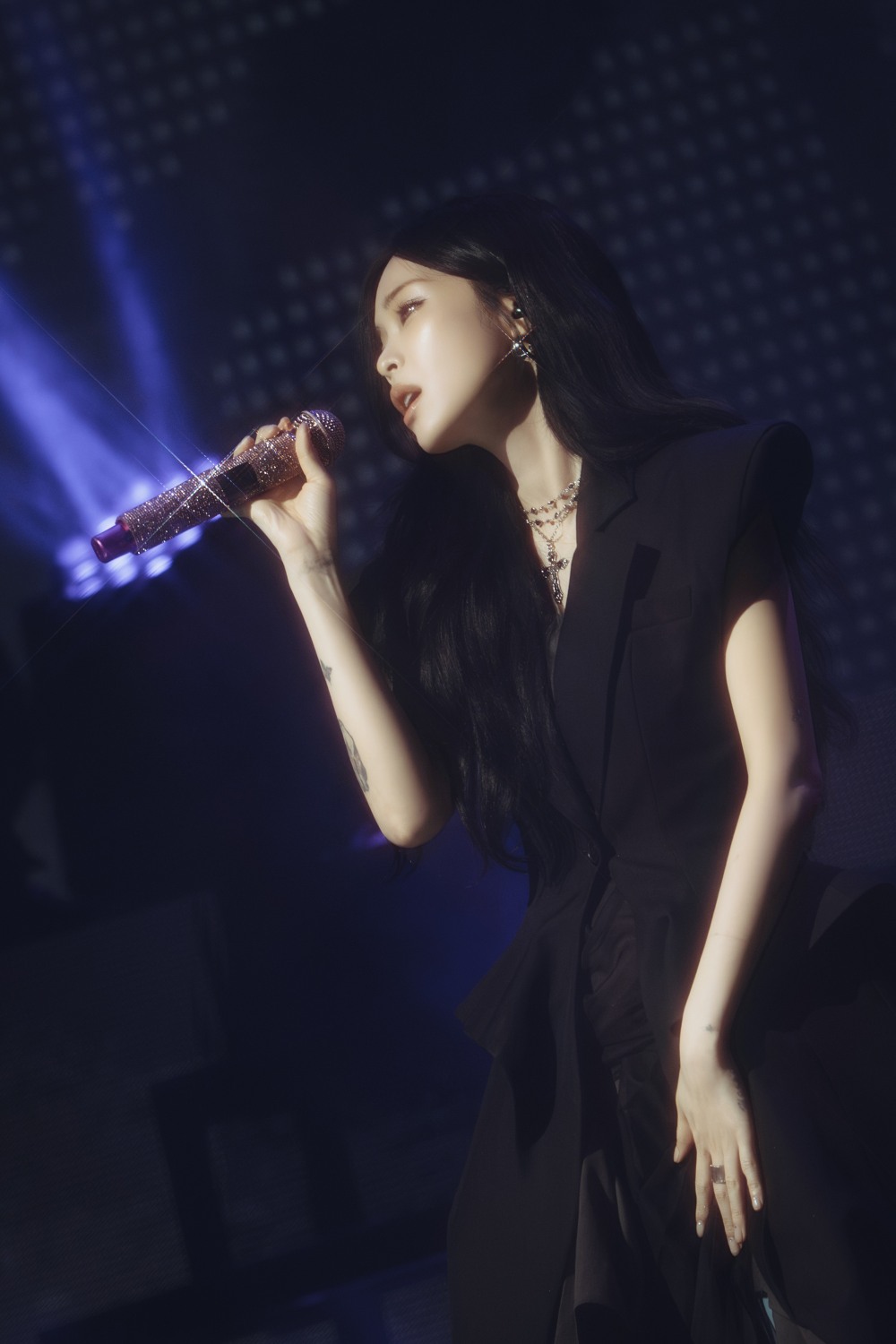 헤이즈, 2년 만의 연말 ‘귀호강’ 콘서트 성료…“한 해의 끝, 음악과 사랑으로 채울 수 있어 감사”