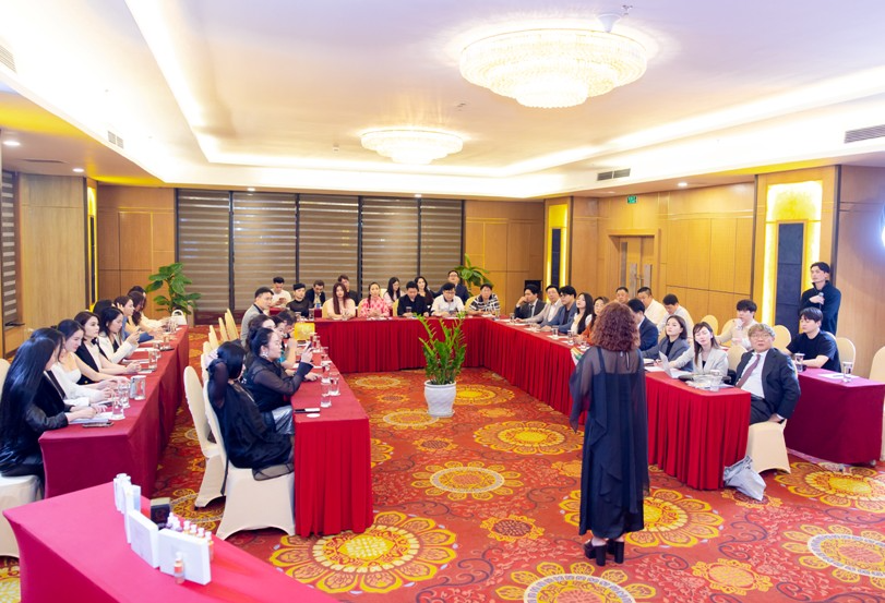 베트남·국제 뷰티산업 미스 콘테스트 2025 성료