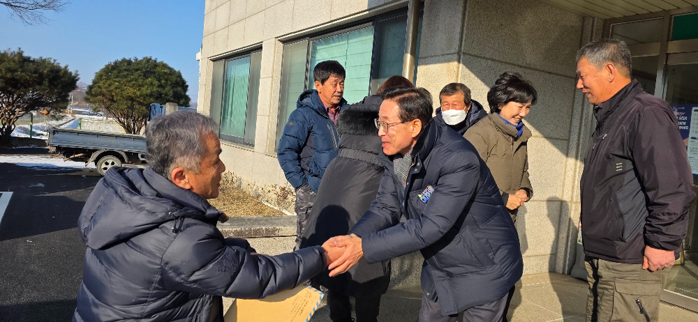 이차영 전 괴산군수, 연안이씨 종친회와 교류