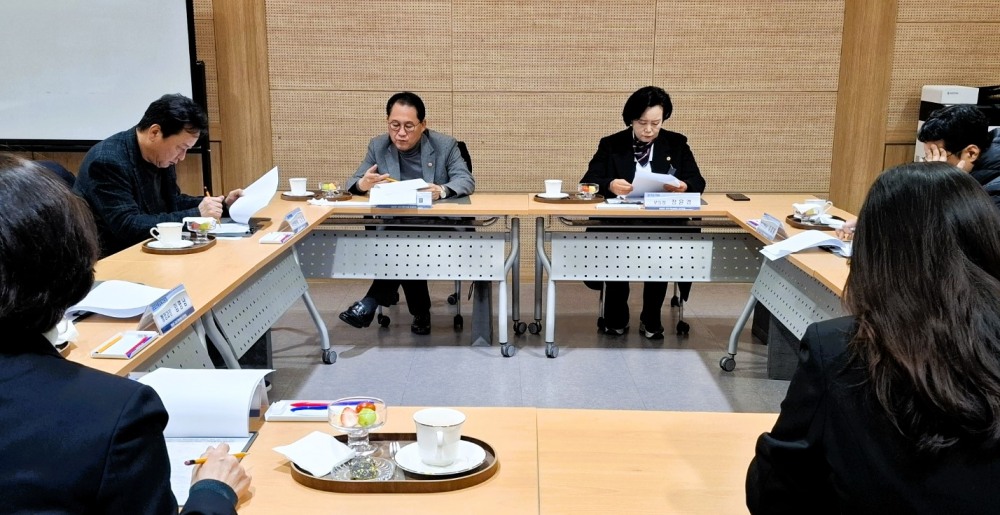 군포 지역 교육 현안 대한 업무보고 발전 방향 논의