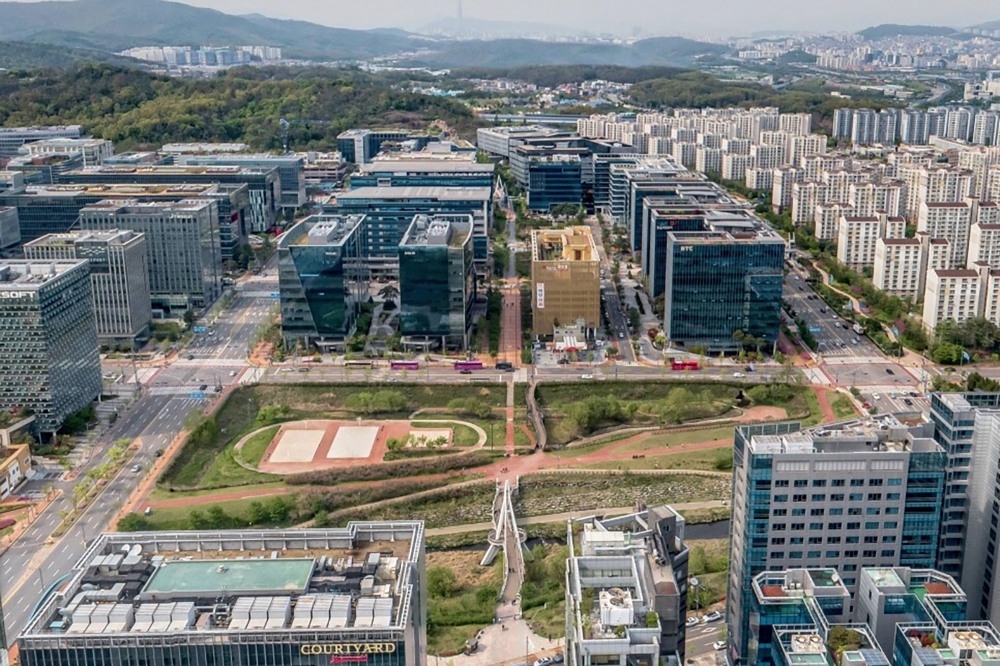 성남시 판교 봇들저류지 전경