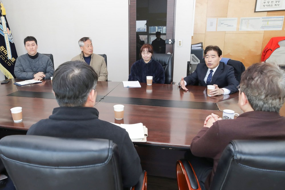 김운남 의장,회생절차 재신청 추진 중인 관계자들과 면담