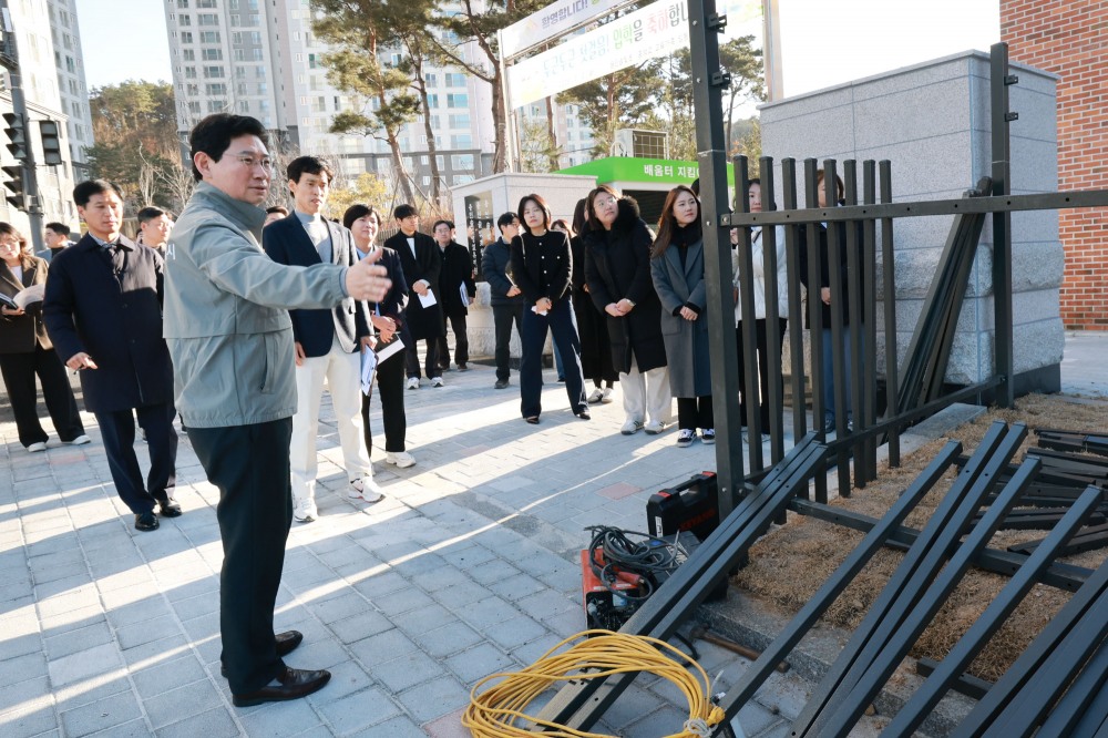 용인솔빛초·중통합학교를 찾아 주요 시설 점검