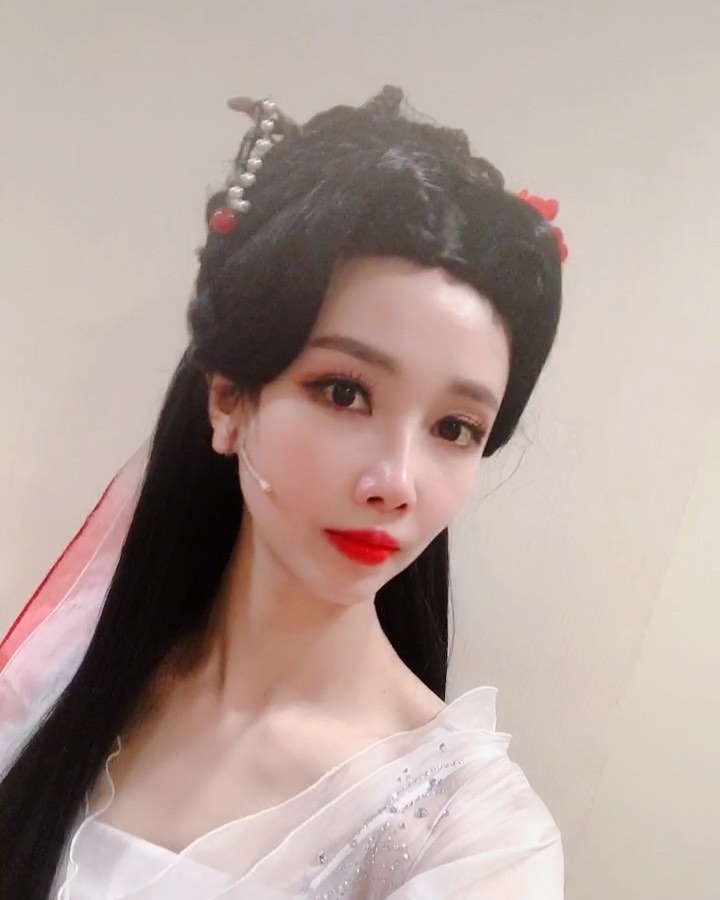 사진출처=린지SNS캡처