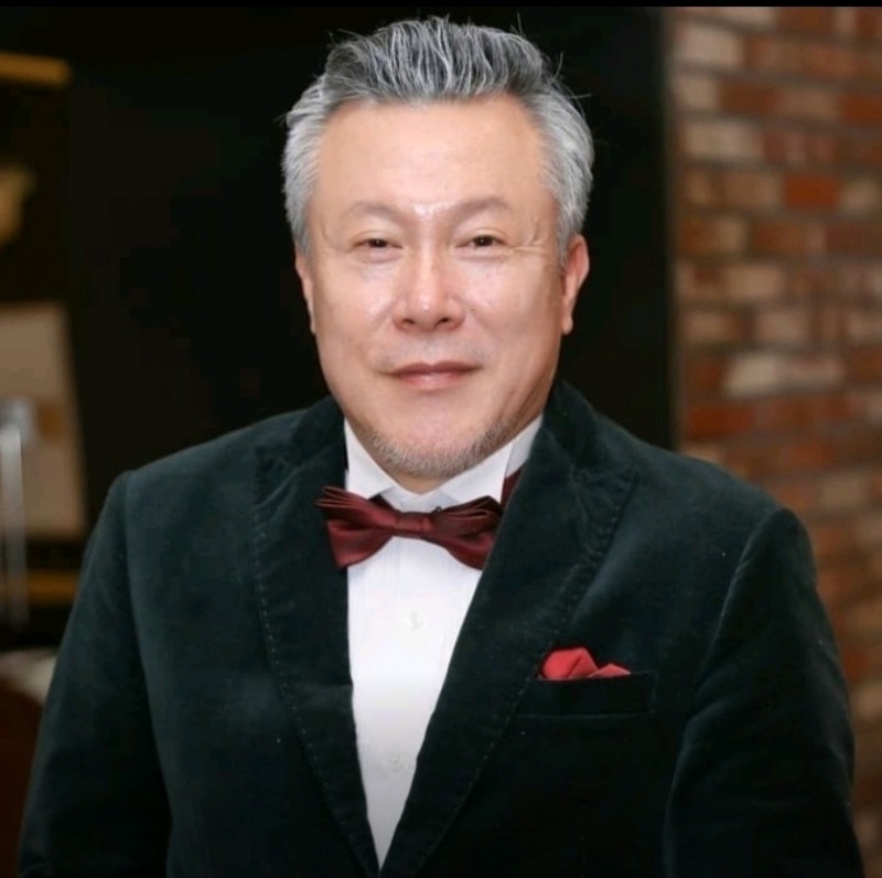 ‘와인이 도대체 뭐길래’라는 주제로 흥미롭고 유익한 와인 이야기를 들려줄 ‘권기훈’ 소믈리에