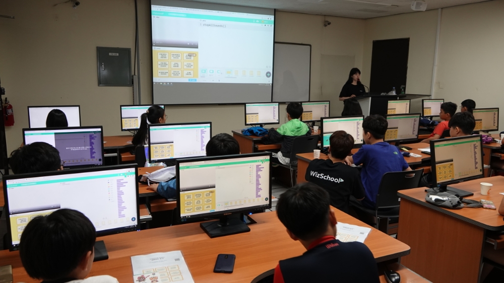 코딩교육 업체 위즈스쿨 위즈라이브, 2020 대한민국 브랜드파워 서비스-코딩교육 부문 1위 수상
