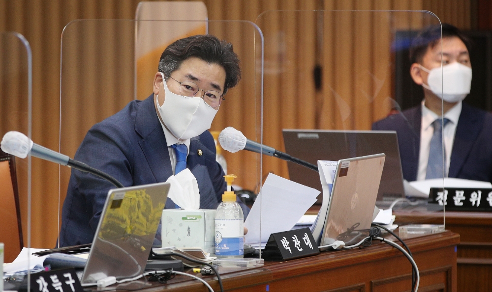 질의하는 박찬대 국회의원. 사진=박찬대 국회의원실