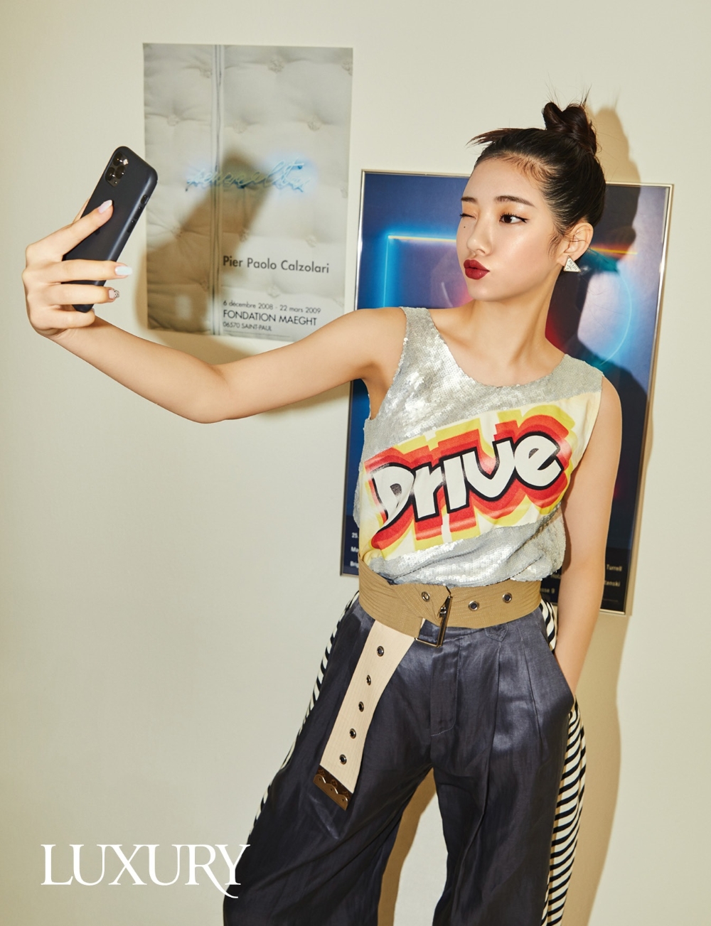 가상 인플루언서 '로지(Rozy)', 첫 단독 패션 화보 선보여