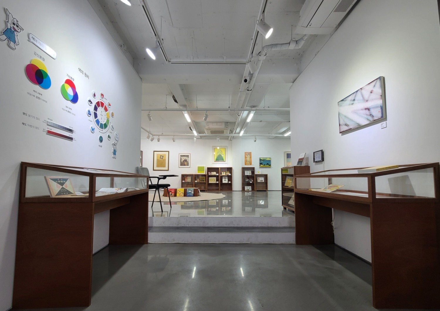 김달진미술자료박물관 '빛, 아름답고 찬란한'展 전시전경 / 사진=김달진미술자료박물관