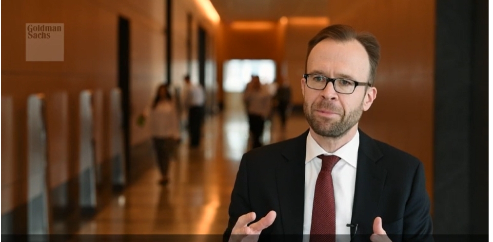 사진=골드만삭스 홈페이지, 얀 하치우스 이코노미스트