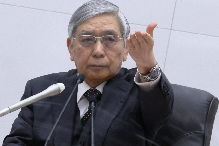 사진=블룸버그, 구로다 하루히코 일본은행(BOJ) 총재가 지난 20일 통화정책 회의 결과 발표 기자회견에서 발언을 하고 있다.