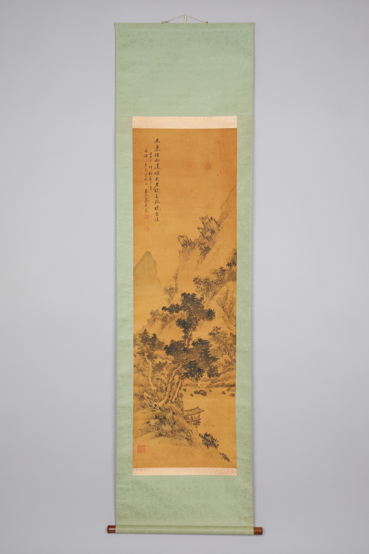 고희동, '유천경유(幽泉徑雨)', 종이에 수묵담채, 189×51cm, 1932 / 사진=김달진미술자료박물관