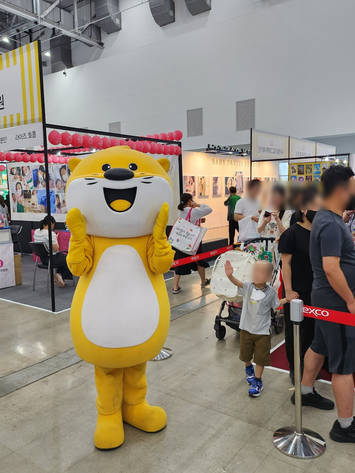 엑스코 베이비&키즈페어 오늘부터 4일간 열린다…첫날 관람객 ‘북적’