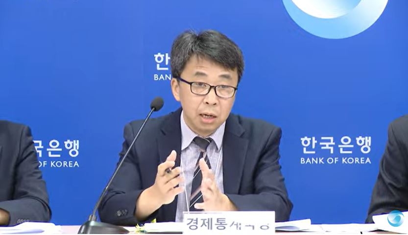 (상보) 신승철 한은 국장 "국내경제, 불황 아닌 부진에서 완화되는 흐름...3,4분기 연속 전기비 +0.7% 되면 연간 1.4% 성장률 가능 "
