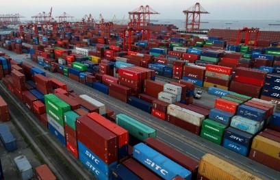 (상보) 中 7월 수출 전년비 -14.5%로 예상(-13.2%) 하회...2020년 2월 이후 최대 감소폭