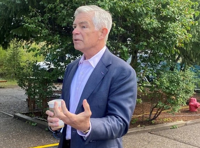 (상보) 연준 하커 "금리 제약적 수준...한동안 이 수준 유지해야"