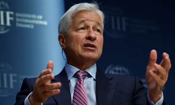 (상보) JP모간 다이먼 “미 경제 호황 몇 년간 지속될 것이라 믿는 건 엄청난 실수”