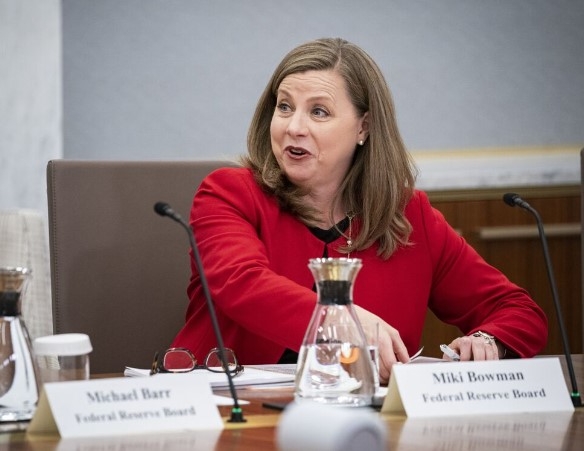 (상보) 연준 보먼 "두 번 이상의 추가 금리인상이 필요할 것"