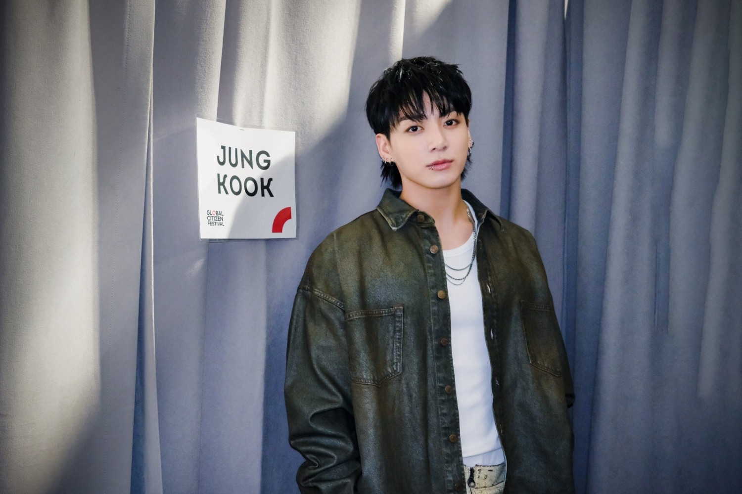 “정국, 궂은 날씨 속 무대를 장악” ‘글로벌 팝스타’ 정국, ‘2023 글로벌 시티즌 페스티벌’ 물들인 활약