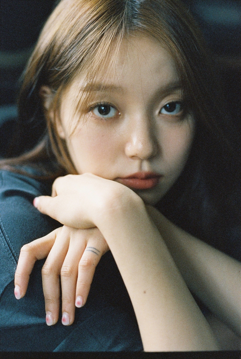 ‘다양한 얼굴’ 로시, 싱글 'Something Casual' 티저 이미지 추가 공개…‘로블리’ 매력 선사