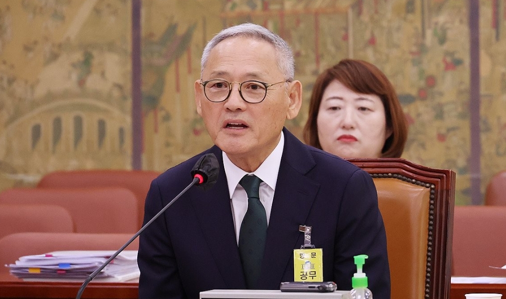 답변하는 유인촌 장관 후보자(사진=연합)