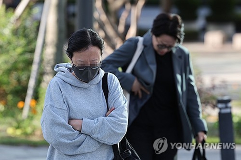 쌀쌀한 가을(사진=연합)